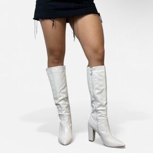 White Heeled Boots with Chunky Heel